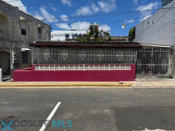 18 Nazario Casa, Caguas, PR 00725