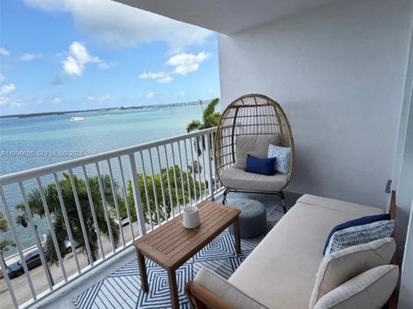 1420 Brickell Bay Dr APT 702E, Miami, FL 33131