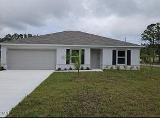 699 Flynn St SE, Palm Bay, FL 32909