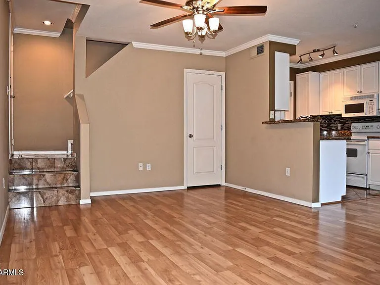 1701 E Colter St #7 — Photo 2
