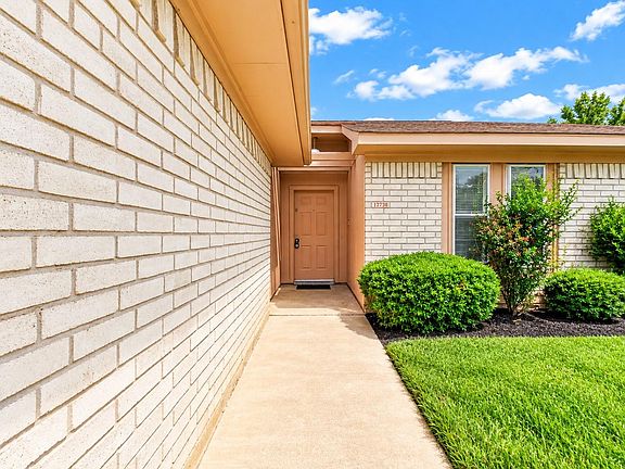 5th image of 17726 Autumn Trails Ln