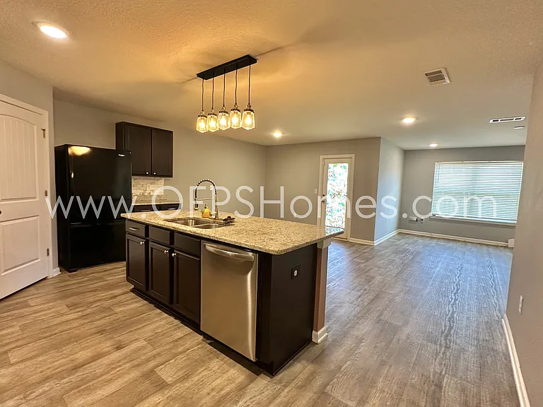 812 Moorhen Way — Photo 14