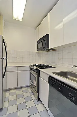 Rented by Corcoran | media 8
