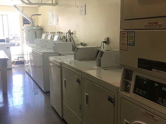 5th image of 514 N Wilcox Ave #9