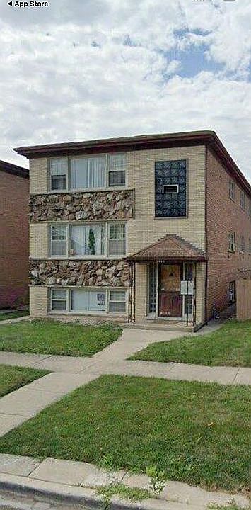 1st image of 2402 N 75th Ct