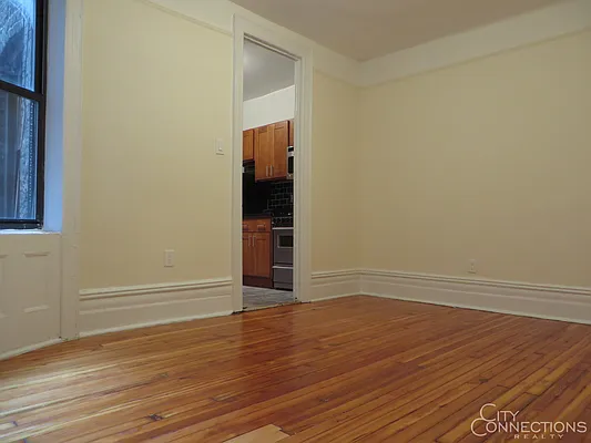 Rented by City Connections Realty | media 16