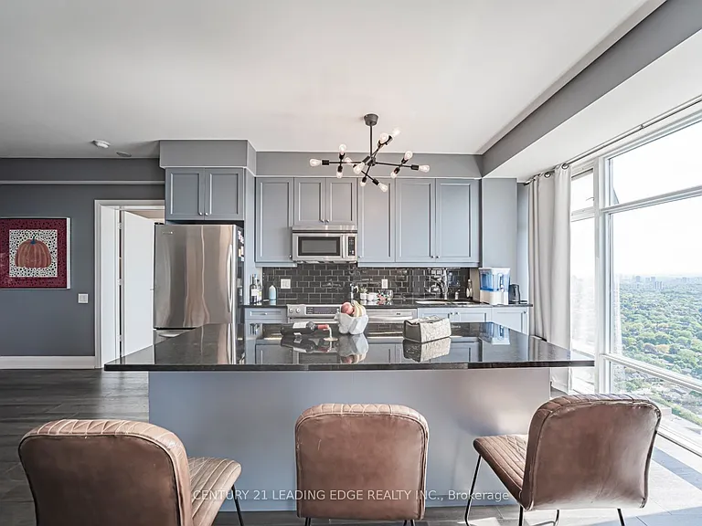 2191 Yonge St #5104 — Photo 25