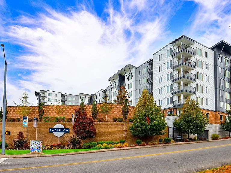 The Pacifica Apartments — Photo 1