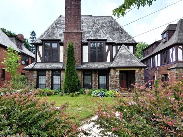 19000 Winslow Rd, Shaker Heights, OH 44122
