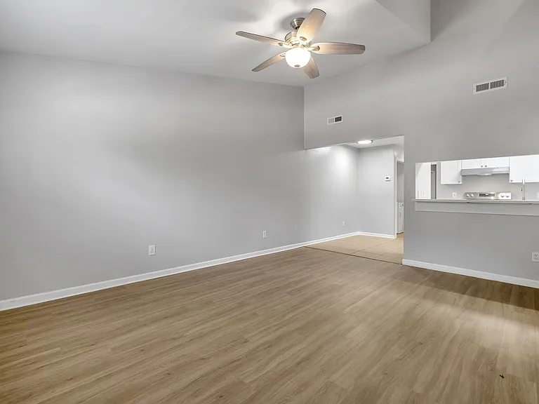 2199 Parrot Ln — Photo 7