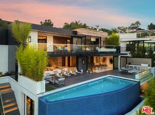 9410 Sierra Mar Pl, Los Angeles, CA 90069