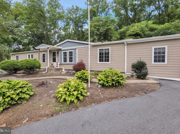 470 Crystal Cave Rd, Kutztown, PA 19530