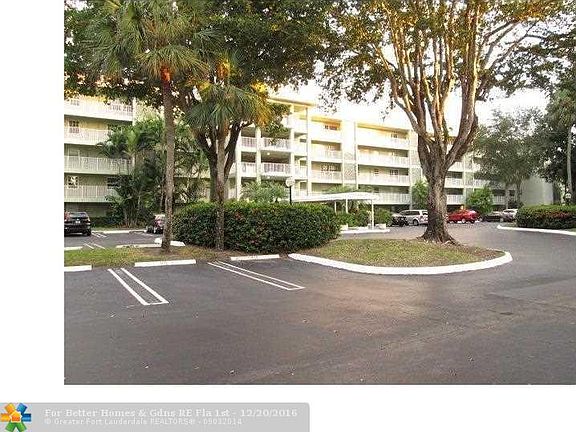 2nd image of 802 Cypress Grove Ln APT 404