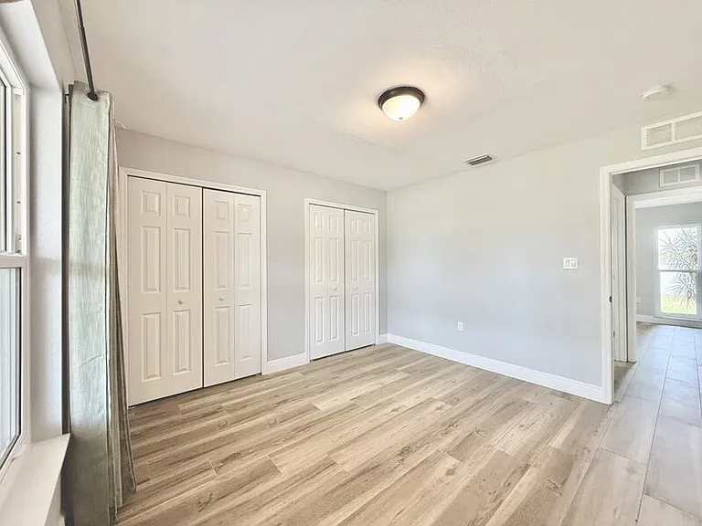 22148 Lockport Ave — Photo 38