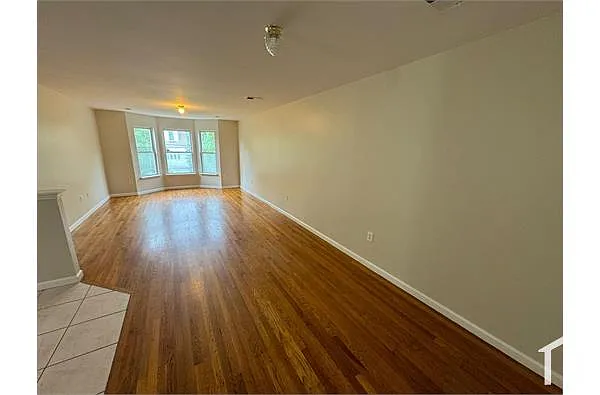 Building Photo - 197 N 11th St #2