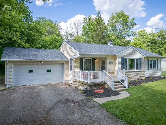 2nd image of 50 Central Dr