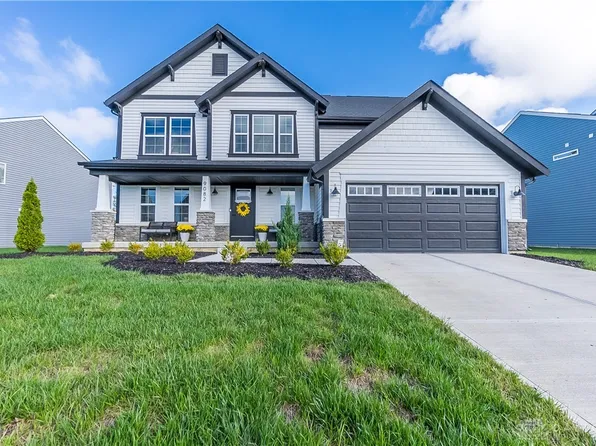 9082 Lakeside St, Tipp City, OH 45371