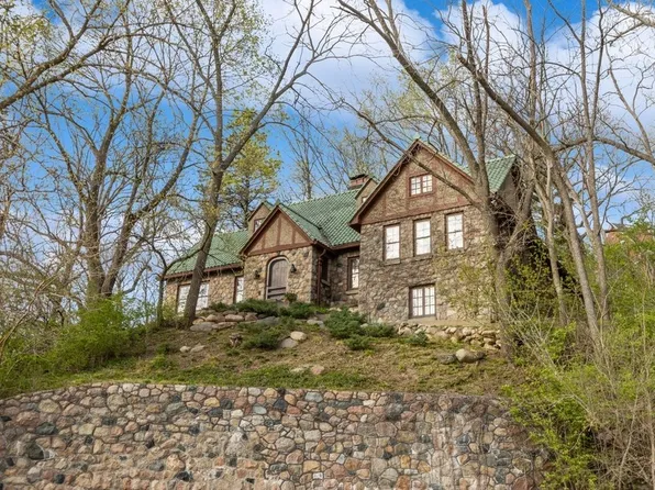 1818 N Dubuque St, Iowa City, IA 52245