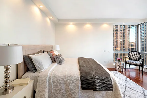 Sold by Compass | media 4