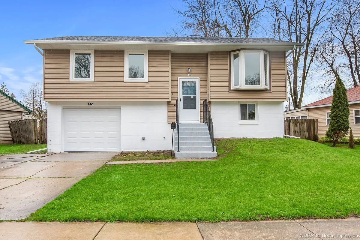 4 bed, 1650 sqft, $3,650 — Photo 1