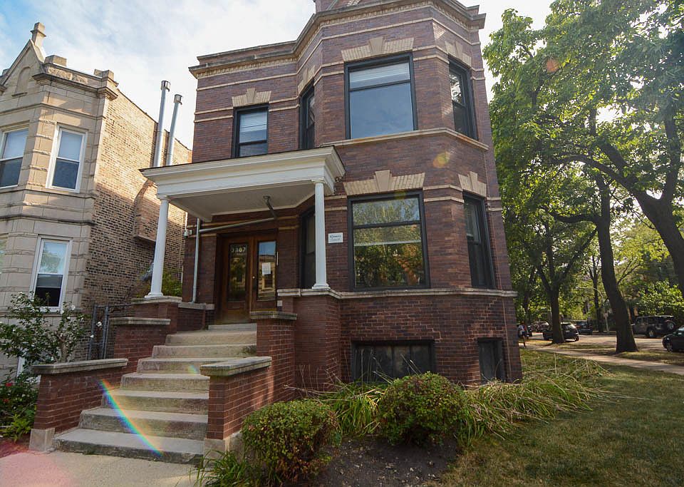 1st image of 3287 W Wrightwood Ave #4