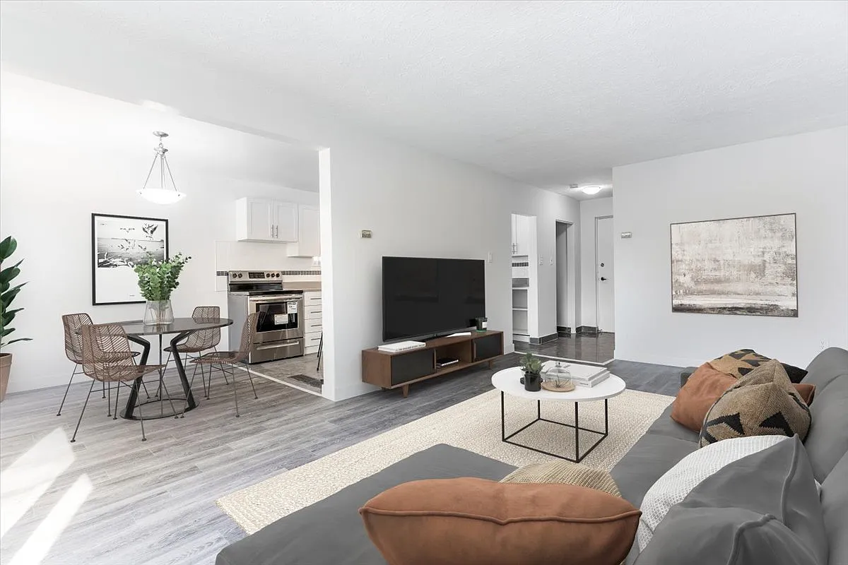 West Park Village Townhomes — Photo 3