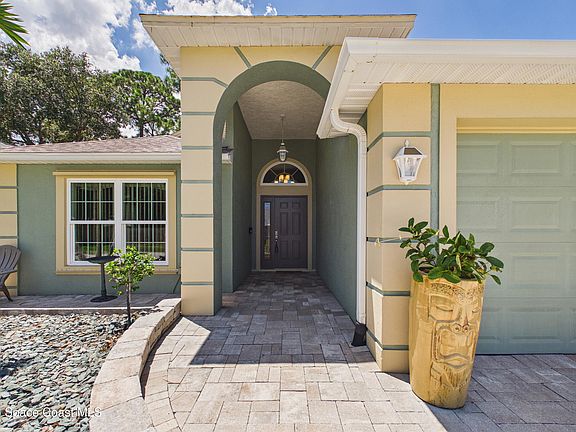 3rd image of 4991 Erin Ln