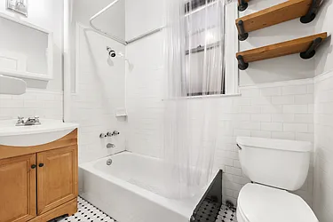 Rented by Jonathan Wachtel, LREB