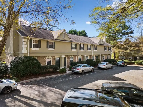 6900 Roswell Rd APT D5, Sandy Springs, GA 30328