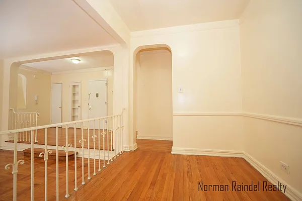 Rented by Norman Raindel, LREB | media 9