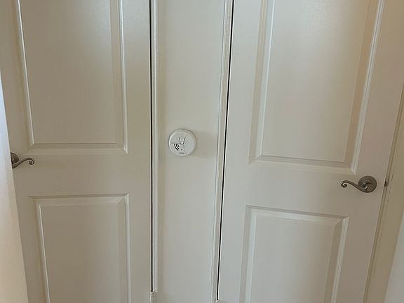 5th image of 130 Arlo Rd APT 1B