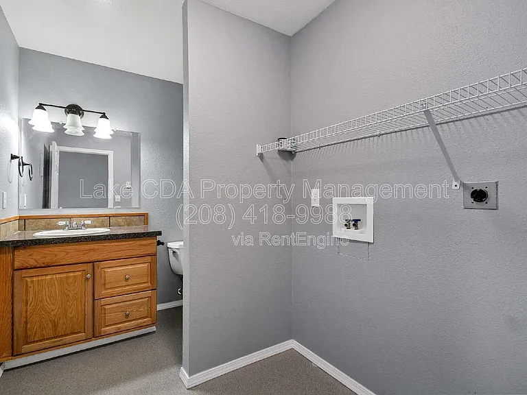 1423 E Lunceford Ln #2 — Photo 5