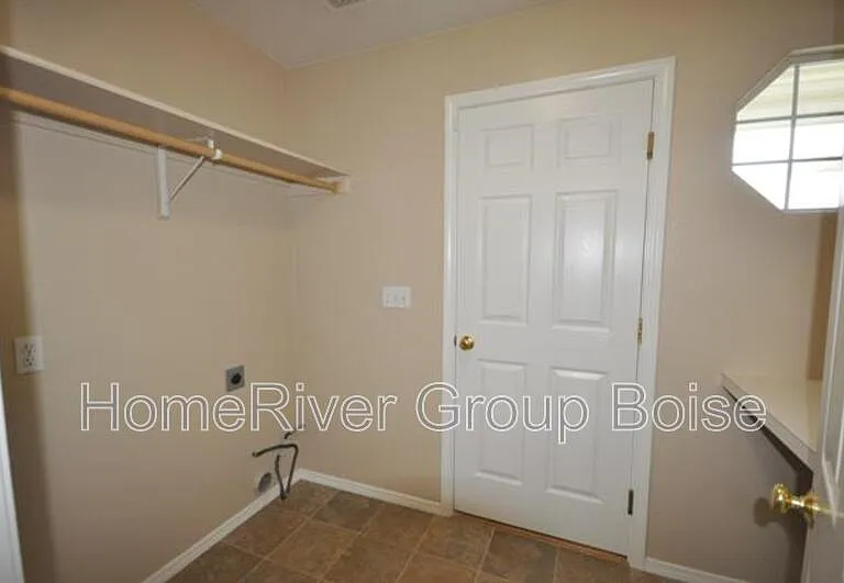 3044 N Sagefire Ave — Photo 7