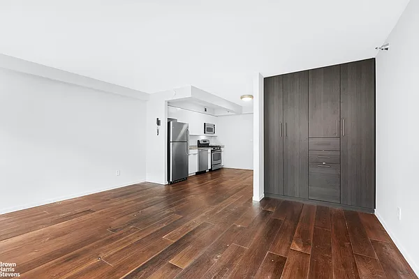 Rented by Brown Harris Stevens | media 16