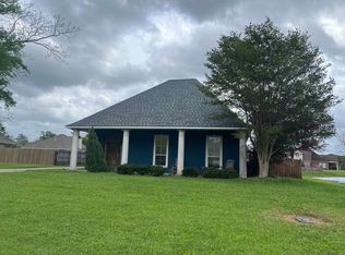 30372 Red Cardinal St, Denham Springs, LA 70726