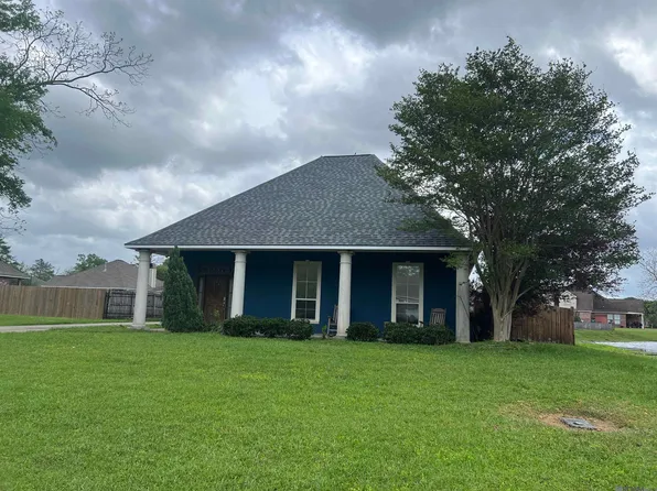 30372 Red Cardinal St, Denham Springs, LA 70726