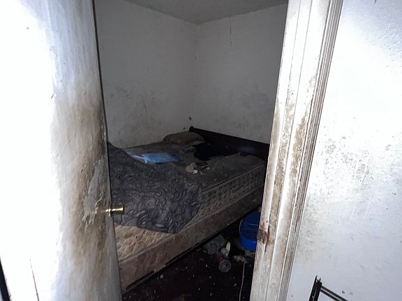 5th image of 5568 Bradley Cir