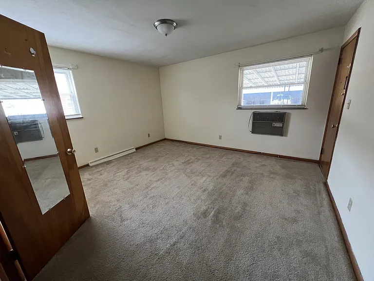 4760 Holiday Dr #1 — Photo 10