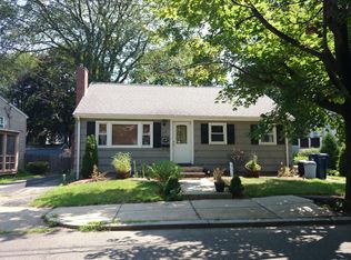 128 Salman St, West Roxbury, MA 02132