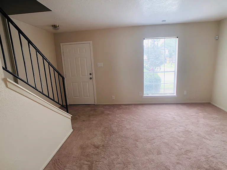 7009 Chasewood Dr — Photo 6