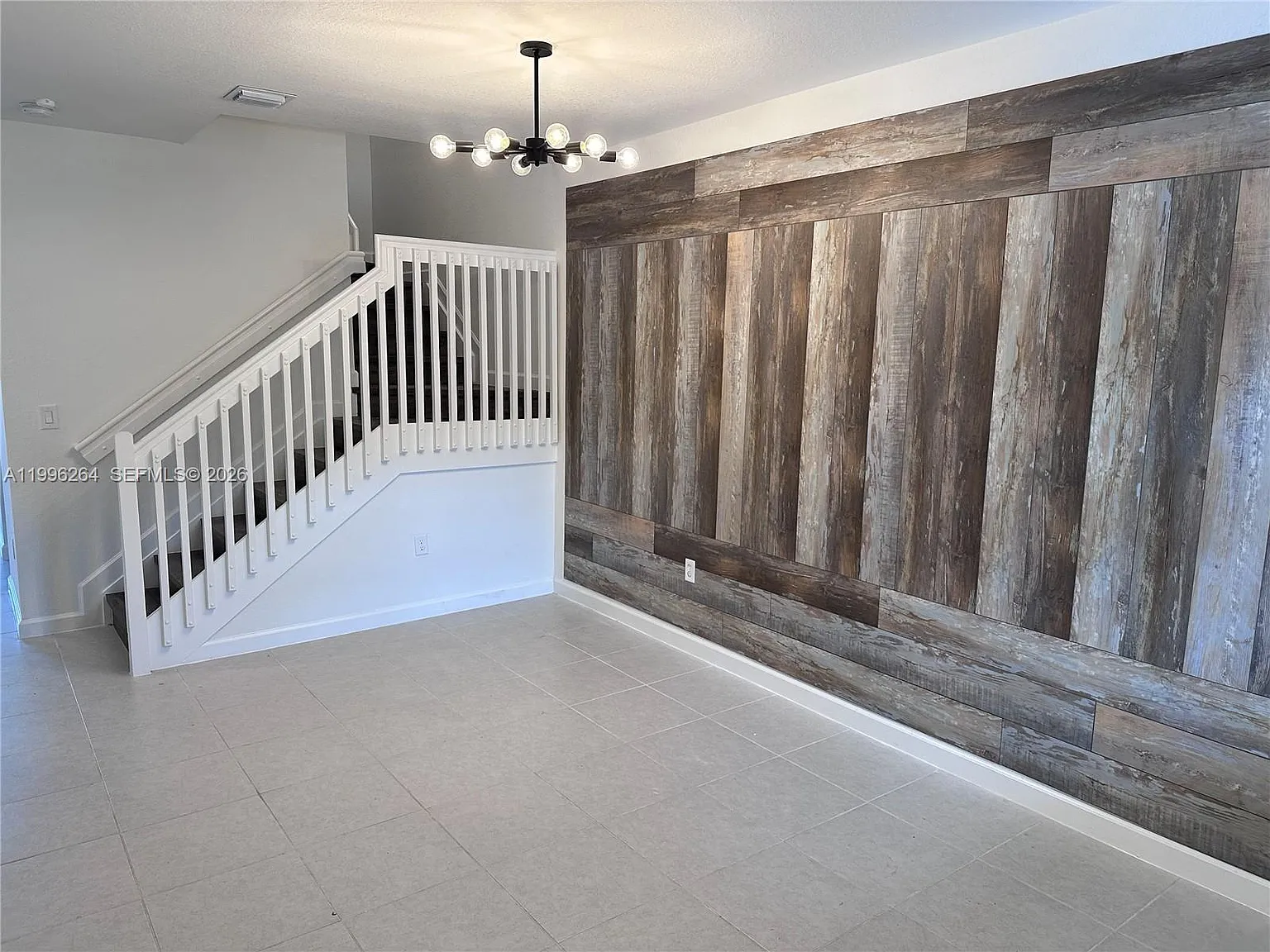4 bed, 2090 sqft, $3,100 — Photo 4