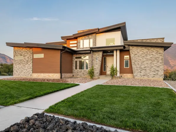 262 N Santa Fe Dr, Mapleton, UT 84664
