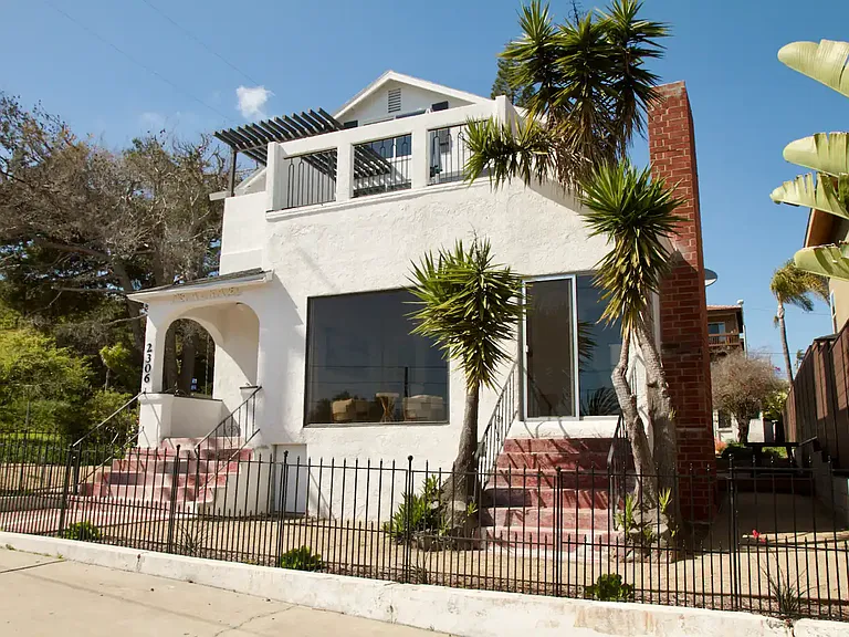 2306 Chalcedony St — Photo 2