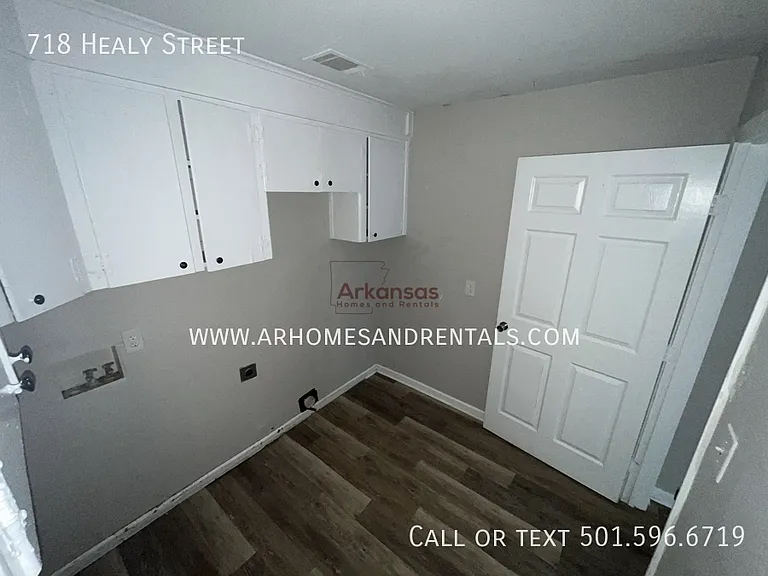 718 Healy St — Photo 28