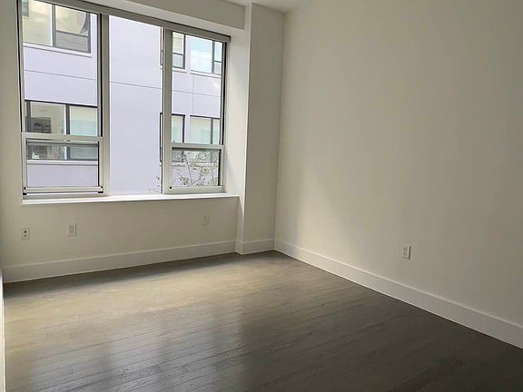 4th image of 416 W 52nd St #260