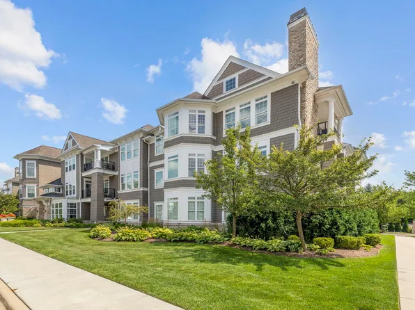 8 E Kennedy Ln Unit 206, Hinsdale, IL 60521