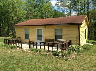 1465 W West End Rd, Pekin, IN 47165