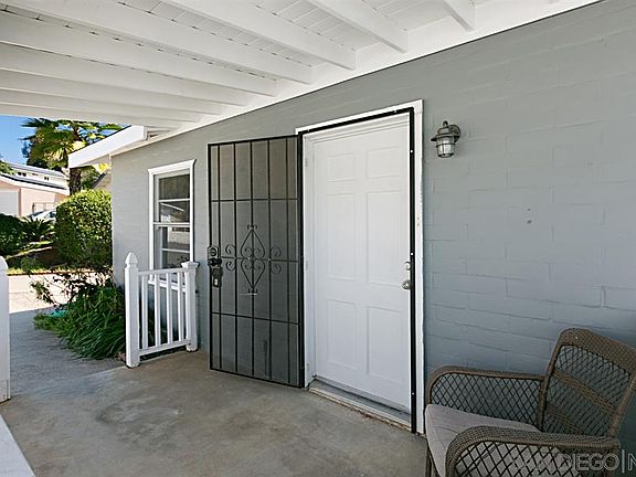 3rd image of 1409 Dolore Pl
