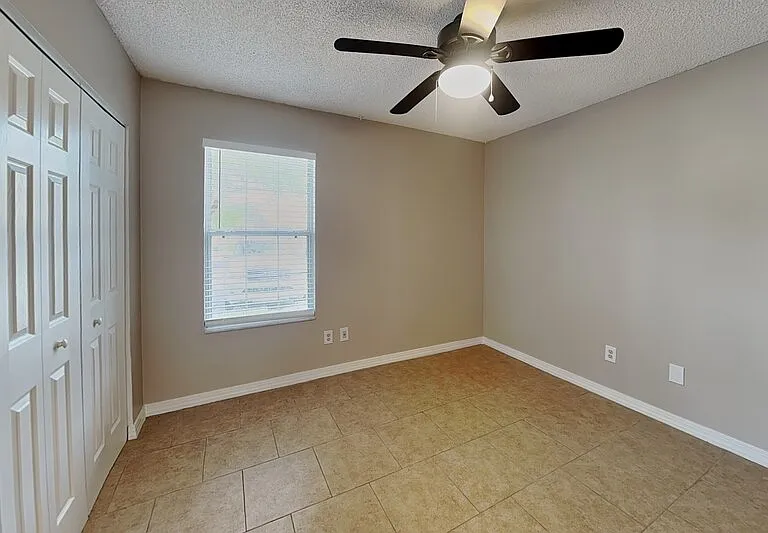 111 Hidden Arbor Ct — Photo 7
