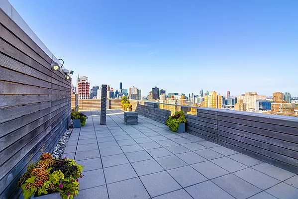 Rented by Mirador Real Estate | media 52